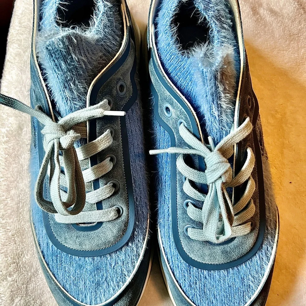CHANEL Blue and Gray Sneakers - Picture 3 of 6
